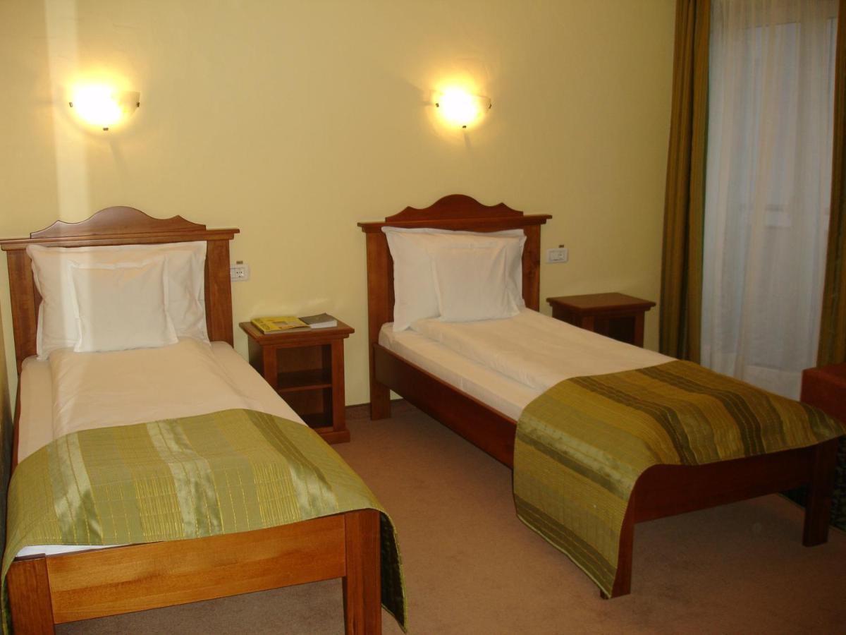 Lucy Star Cluj-Napoca